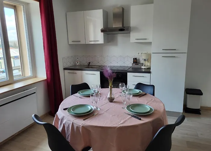 Appartement 40 M² Proche Rempart